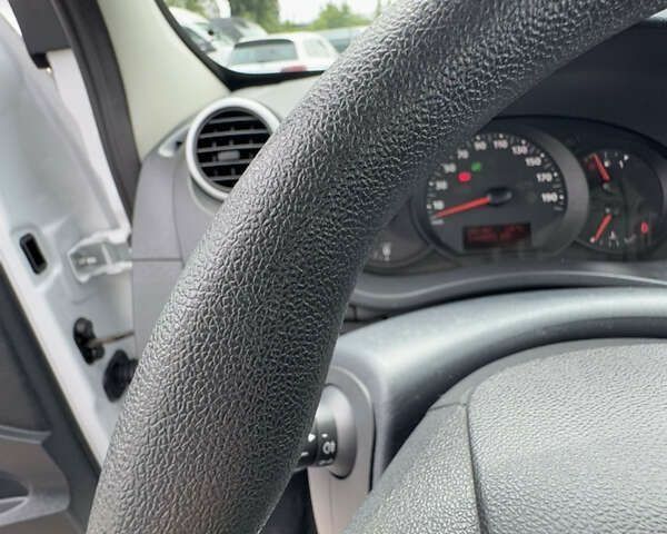 Рено Кєнгу, об'ємом двигуна 1.5 л та пробігом 144 тис. км за 13500 $, фото 20 на Automoto.ua