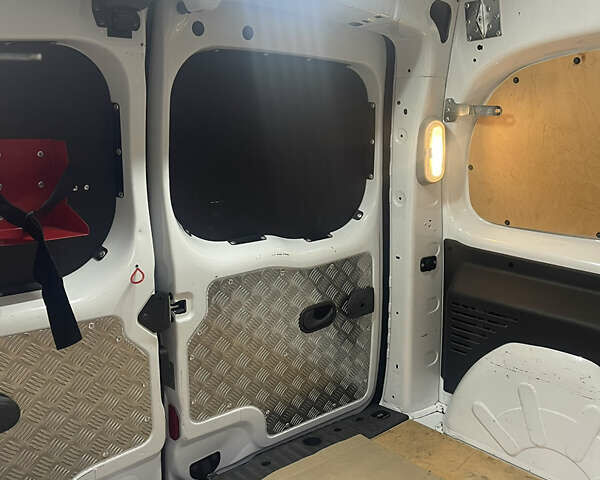 Рено Кенгу, объемом двигателя 0 л и пробегом 65 тыс. км за 9900 $, фото 22 на Automoto.ua