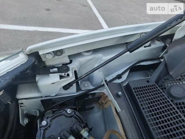Рено Кенгу, объемом двигателя 1.5 л и пробегом 228 тыс. км за 11650 $, фото 21 на Automoto.ua