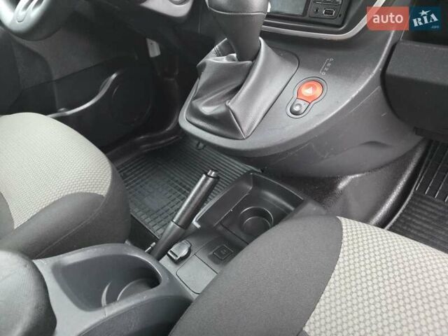 Рено Кенгу, объемом двигателя 0 л и пробегом 26 тыс. км за 14600 $, фото 53 на Automoto.ua