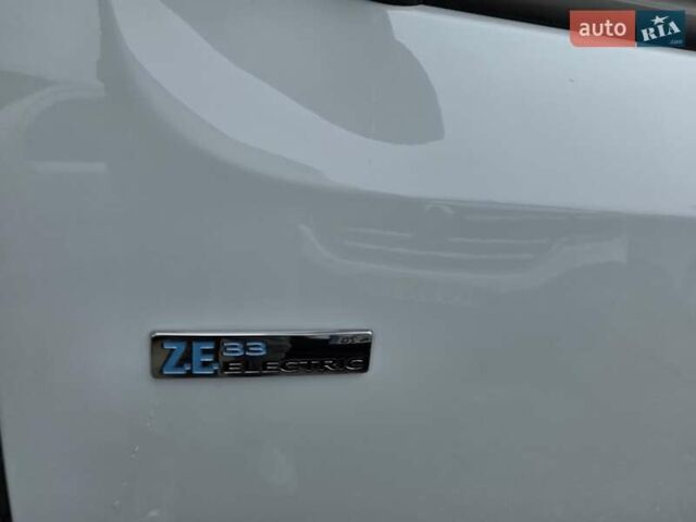 Рено Кенгу, объемом двигателя 0 л и пробегом 26 тыс. км за 14600 $, фото 16 на Automoto.ua