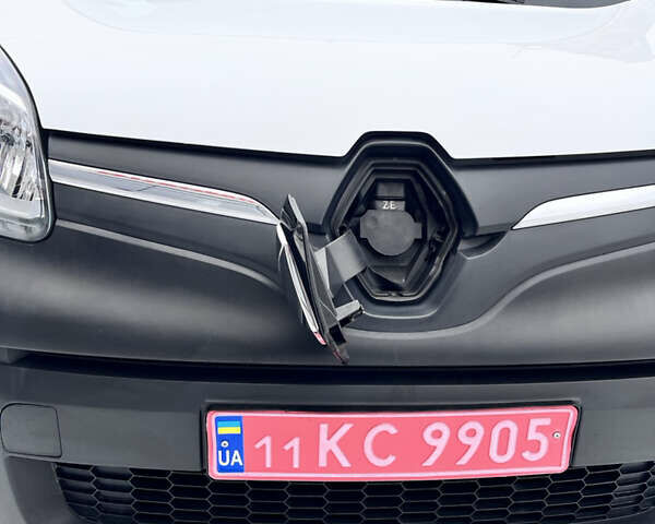 Рено Кенгу, объемом двигателя 0 л и пробегом 19 тыс. км за 16600 $, фото 31 на Automoto.ua