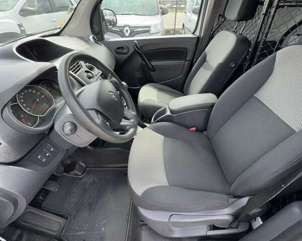 Рено Кенгу, объемом двигателя 0 л и пробегом 181 тыс. км за 12600 $, фото 13 на Automoto.ua