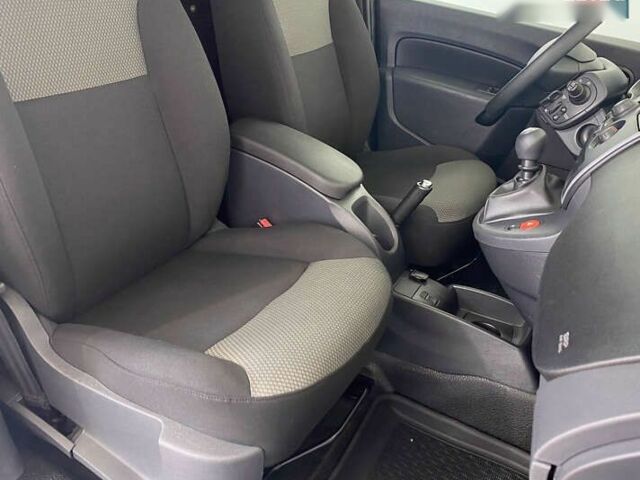 Рено Кєнгу, об'ємом двигуна 1.5 л та пробігом 95 тис. км за 12250 $, фото 10 на Automoto.ua