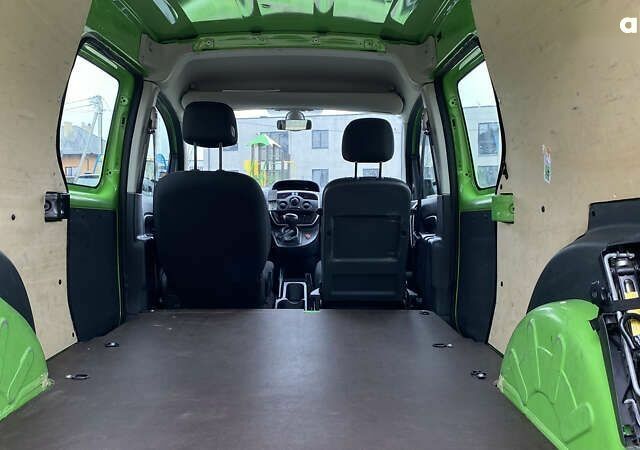 Рено Кенгу, объемом двигателя 0 л и пробегом 84 тыс. км за 9600 $, фото 25 на Automoto.ua