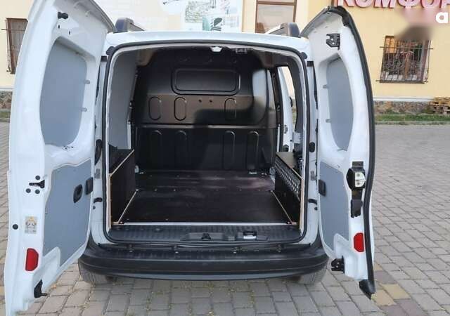 Рено Кенгу, объемом двигателя 1.5 л и пробегом 199 тыс. км за 9750 $, фото 25 на Automoto.ua