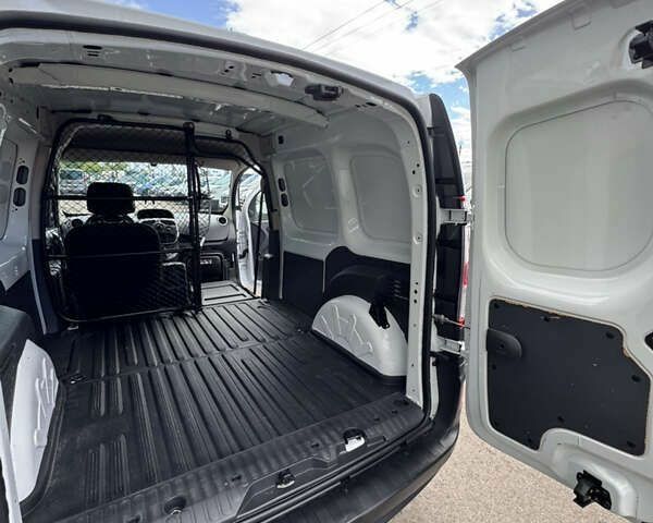 Рено Кенгу, объемом двигателя 0 л и пробегом 164 тыс. км за 11700 $, фото 29 на Automoto.ua