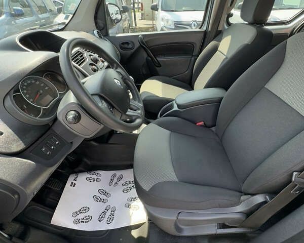 Рено Кенгу, объемом двигателя 0 л и пробегом 192 тыс. км за 14900 $, фото 13 на Automoto.ua