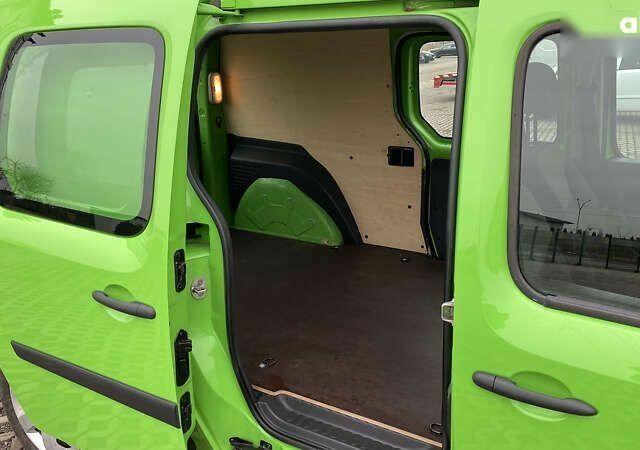 Рено Кенгу, объемом двигателя 0 л и пробегом 84 тыс. км за 9600 $, фото 21 на Automoto.ua