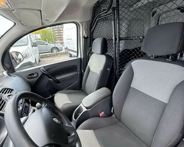 Рено Кенгу, объемом двигателя 0 л и пробегом 164 тыс. км за 11700 $, фото 21 на Automoto.ua