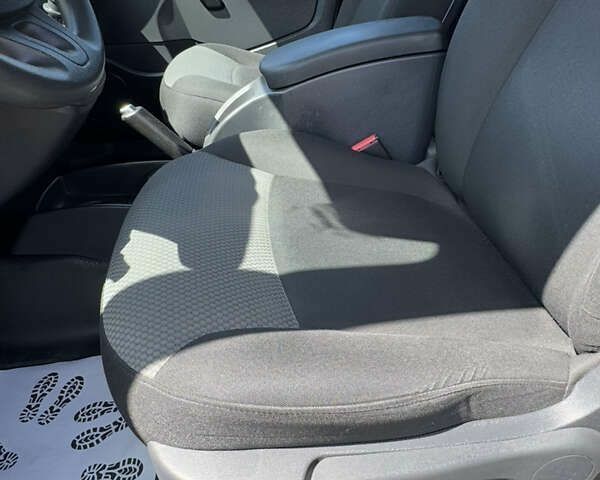 Рено Кєнгу, об'ємом двигуна 1.5 л та пробігом 179 тис. км за 12700 $, фото 15 на Automoto.ua