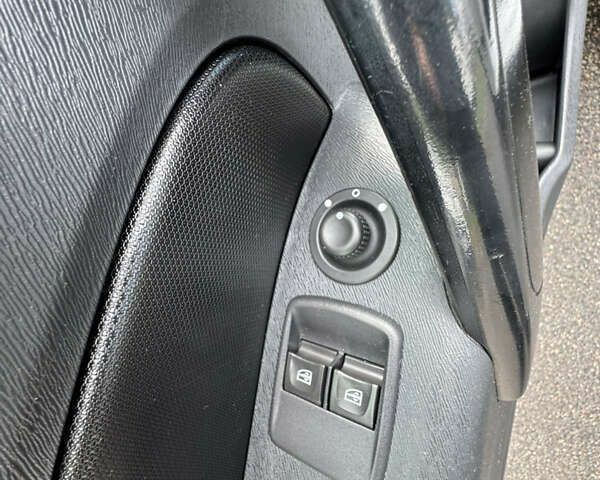 Рено Кенгу, объемом двигателя 0 л и пробегом 164 тыс. км за 11700 $, фото 14 на Automoto.ua