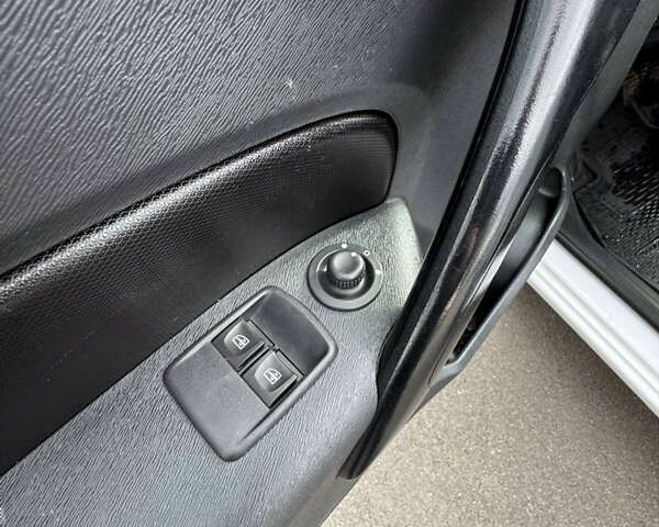 Рено Кєнгу, об'ємом двигуна 0 л та пробігом 93 тис. км за 14200 $, фото 20 на Automoto.ua