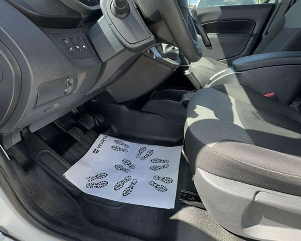 Рено Кєнгу, об'ємом двигуна 1.5 л та пробігом 179 тис. км за 12700 $, фото 16 на Automoto.ua