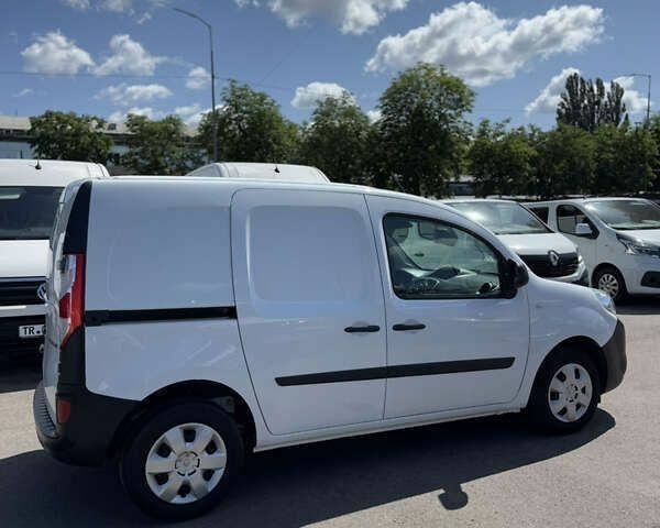 Рено Кєнгу, об'ємом двигуна 1.5 л та пробігом 179 тис. км за 12700 $, фото 10 на Automoto.ua