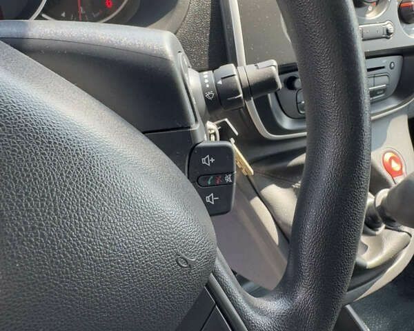 Рено Кенгу, объемом двигателя 0 л и пробегом 192 тыс. км за 14900 $, фото 19 на Automoto.ua