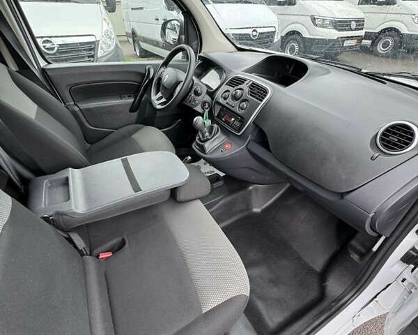 Рено Кенгу, объемом двигателя 0 л и пробегом 144 тыс. км за 12700 $, фото 22 на Automoto.ua