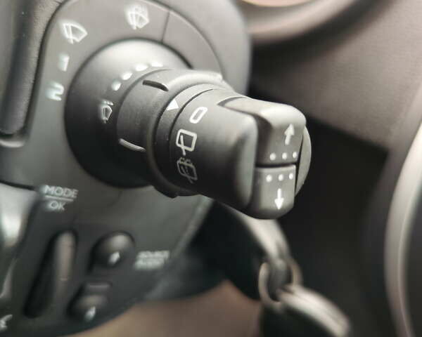 Рено Кенгу, объемом двигателя 0 л и пробегом 25 тыс. км за 15999 $, фото 23 на Automoto.ua