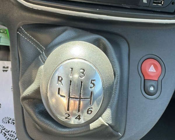 Рено Кенгу, объемом двигателя 0 л и пробегом 186 тыс. км за 14200 $, фото 18 на Automoto.ua