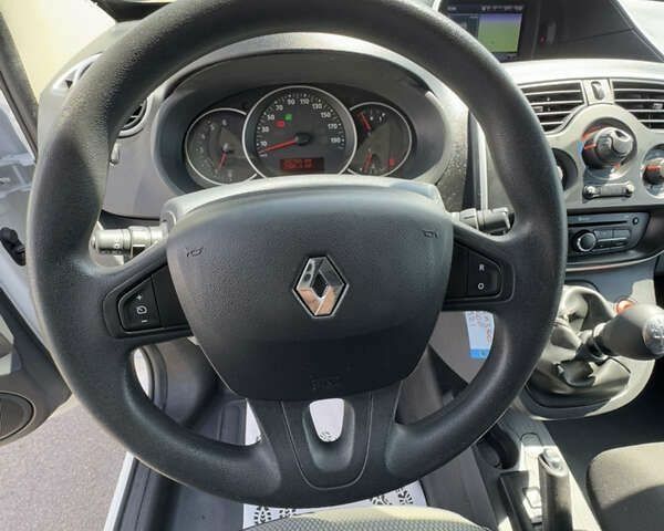 Рено Кенгу, объемом двигателя 1.5 л и пробегом 202 тыс. км за 12800 $, фото 17 на Automoto.ua