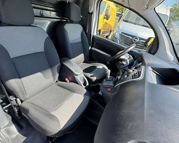 Рено Кенгу, объемом двигателя 0 л и пробегом 186 тыс. км за 14200 $, фото 14 на Automoto.ua