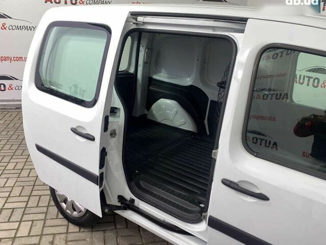 Рено Кєнгу, об'ємом двигуна 1.5 л та пробігом 166 тис. км за 12250 $, фото 4 на Automoto.ua