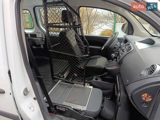 Рено Кєнгу, об'ємом двигуна 0 л та пробігом 24 тис. км за 12900 $, фото 6 на Automoto.ua