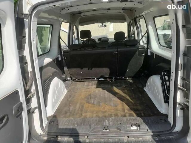 Рено Кенгу, объемом двигателя 0 л и пробегом 29 тыс. км за 12172 $, фото 6 на Automoto.ua