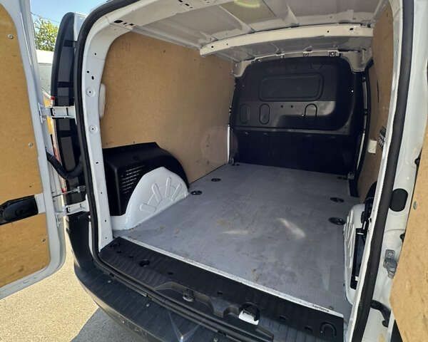 Рено Кенгу, объемом двигателя 0 л и пробегом 186 тыс. км за 14200 $, фото 25 на Automoto.ua