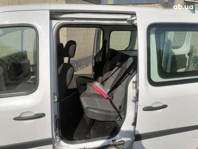 Рено Кенгу, объемом двигателя 0 л и пробегом 29 тыс. км за 12172 $, фото 18 на Automoto.ua