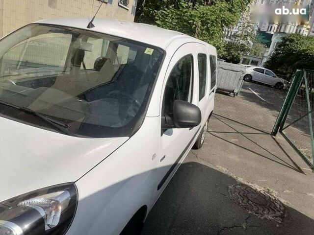Рено Кенгу, объемом двигателя 0 л и пробегом 29 тыс. км за 12172 $, фото 11 на Automoto.ua