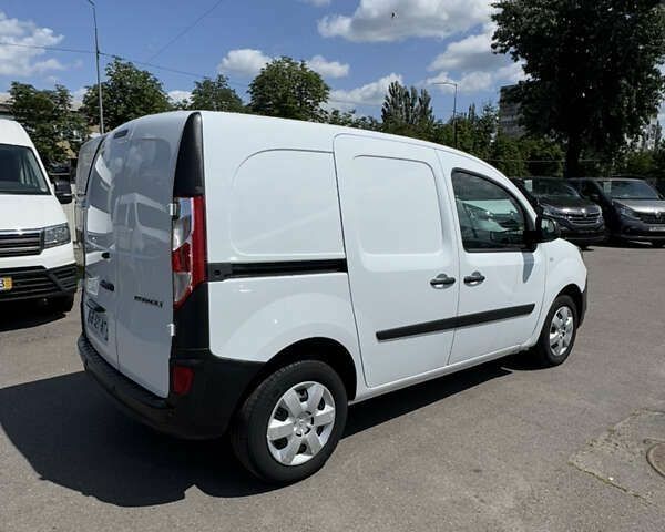 Рено Кенгу, объемом двигателя 1.5 л и пробегом 202 тыс. км за 12800 $, фото 9 на Automoto.ua