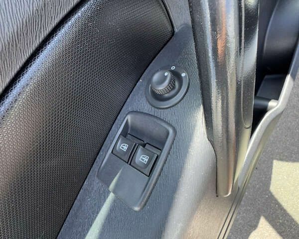 Рено Кенгу, объемом двигателя 1.5 л и пробегом 202 тыс. км за 12800 $, фото 18 на Automoto.ua