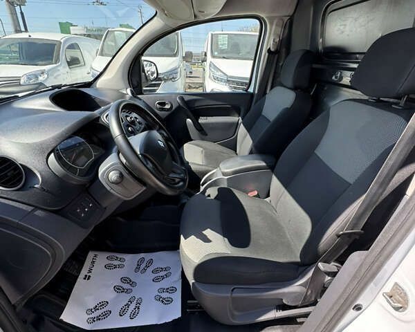 Рено Кенгу, объемом двигателя 0 л и пробегом 186 тыс. км за 14200 $, фото 11 на Automoto.ua