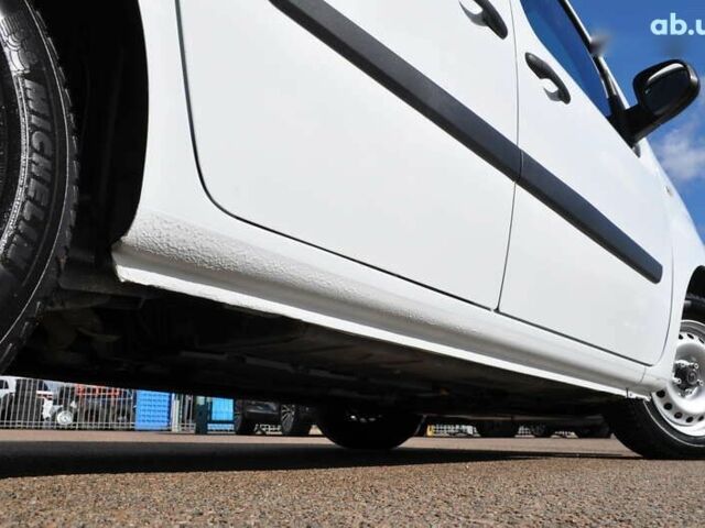 Рено Кєнгу 2021 у Києві на Automoto.ua Рено Кєнгу, об'ємом двигуна 1.5 л та пробігом 232 тис. км за 12500 $, фото 18 на Automoto.ua