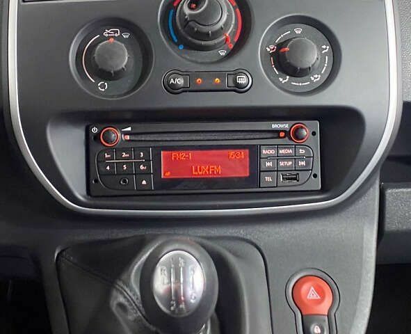 Рено Кєнгу, об'ємом двигуна 1.5 л та пробігом 166 тис. км за 12250 $, фото 15 на Automoto.ua