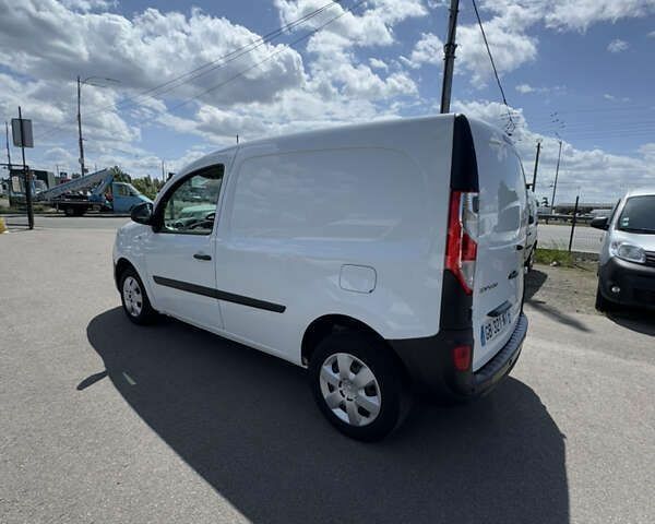 Рено Кенгу, объемом двигателя 1.5 л и пробегом 202 тыс. км за 12800 $, фото 5 на Automoto.ua
