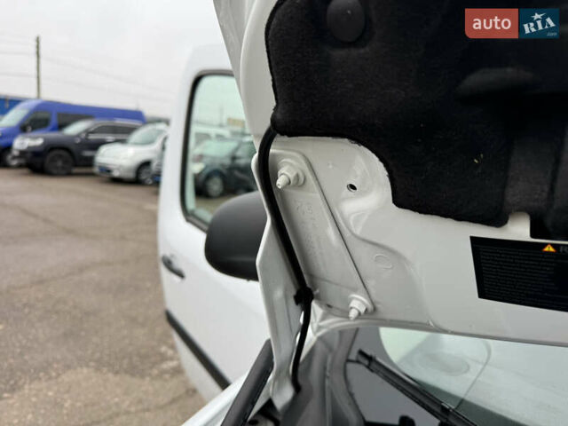 Рено Кєнгу, об'ємом двигуна 0 л та пробігом 174 тис. км за 12600 $, фото 108 на Automoto.ua