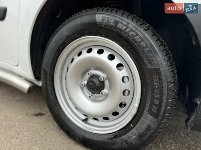 Рено Кєнгу, об'ємом двигуна 0 л та пробігом 174 тис. км за 12600 $, фото 25 на Automoto.ua