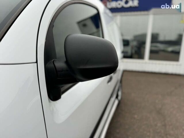 Рено Кенгу, объемом двигателя 1.5 л и пробегом 174 тыс. км за 12600 $, фото 12 на Automoto.ua