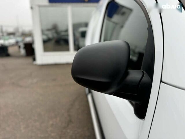 Рено Кенгу, объемом двигателя 1.5 л и пробегом 174 тыс. км за 12600 $, фото 26 на Automoto.ua