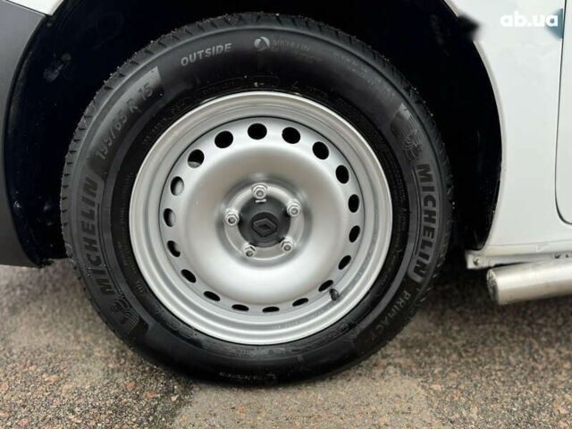 Рено Кенгу, объемом двигателя 1.5 л и пробегом 174 тыс. км за 12600 $, фото 13 на Automoto.ua