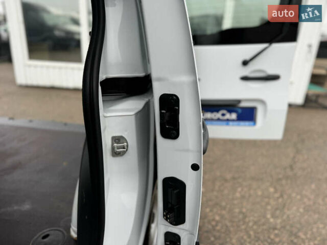 Рено Кєнгу, об'ємом двигуна 0 л та пробігом 174 тис. км за 12600 $, фото 60 на Automoto.ua