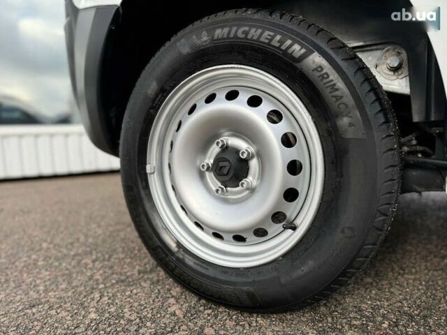 Рено Кєнгу, об'ємом двигуна 1.5 л та пробігом 175 тис. км за 12600 $, фото 23 на Automoto.ua