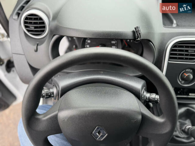 Рено Кєнгу, об'ємом двигуна 0 л та пробігом 174 тис. км за 12600 $, фото 77 на Automoto.ua