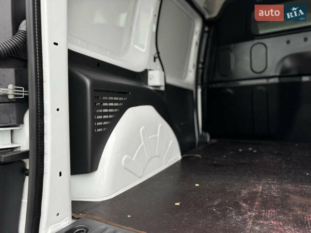 Рено Кєнгу, об'ємом двигуна 0 л та пробігом 174 тис. км за 12600 $, фото 42 на Automoto.ua