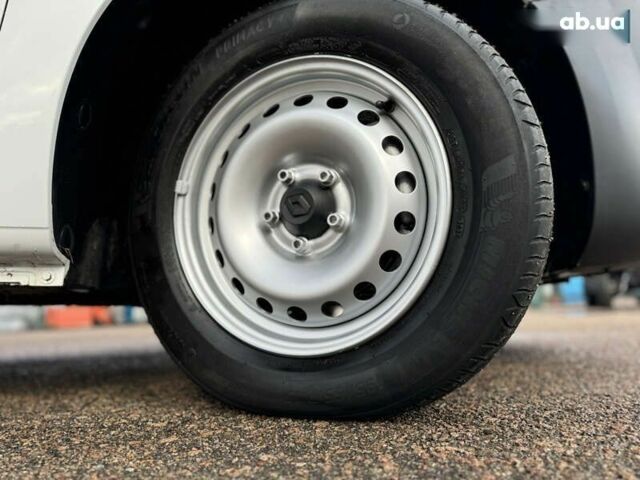 Рено Кєнгу, об'ємом двигуна 1.5 л та пробігом 175 тис. км за 12600 $, фото 20 на Automoto.ua