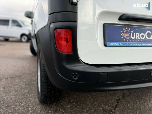 Рено Кєнгу, об'ємом двигуна 1.5 л та пробігом 175 тис. км за 12600 $, фото 29 на Automoto.ua