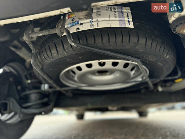 Рено Кєнгу, об'ємом двигуна 0 л та пробігом 174 тис. км за 12600 $, фото 35 на Automoto.ua