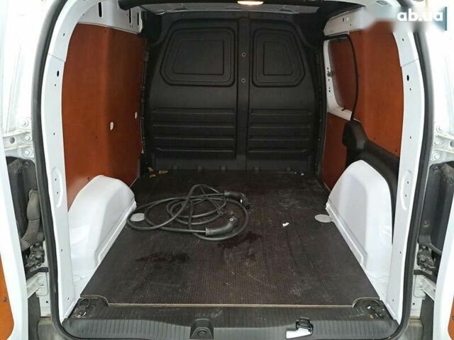 Рено Кєнгу, об'ємом двигуна 0 л та пробігом 12 тис. км за 19700 $, фото 25 на Automoto.ua